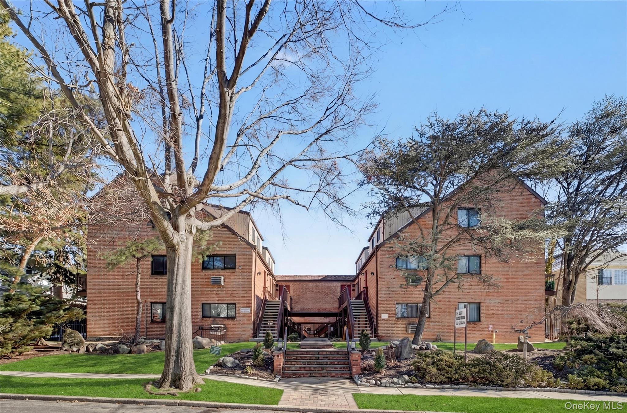 #1 photo, 50 Dekalb Avenue, White Plains , NY 10605