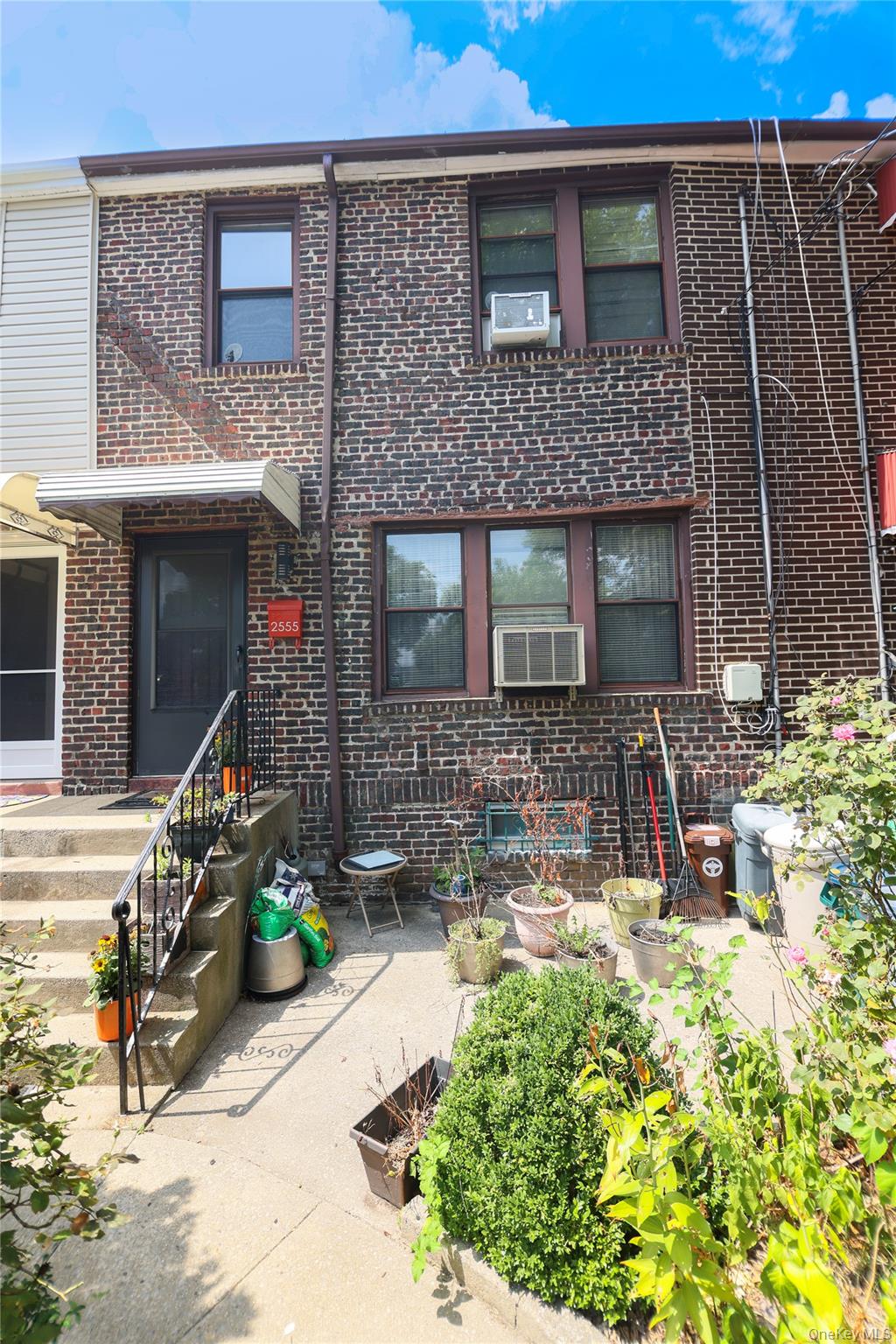 #1 photo, 2555 Westervelt Avenue, Bronx , NY 10469