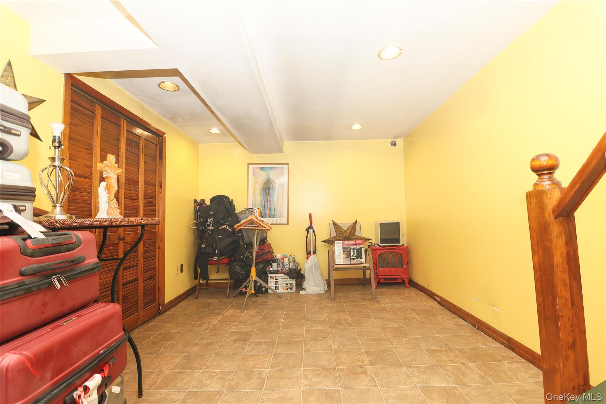 #16 photo, 2555 Westervelt Avenue, Bronx , NY 10469