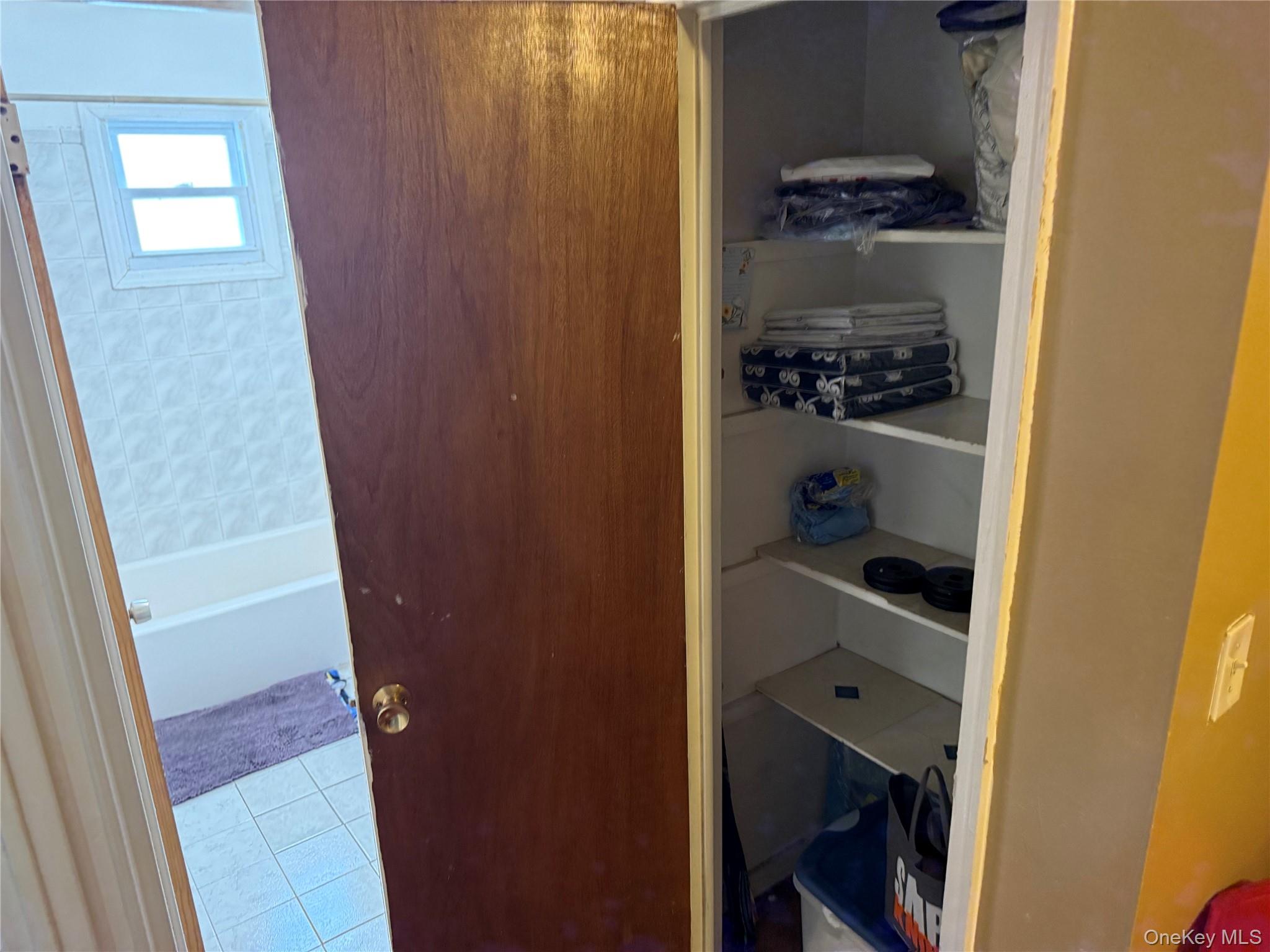 #12 photo, 346 Brinsmade Avenue, ब्रोंक्स Bronx , NY 10465