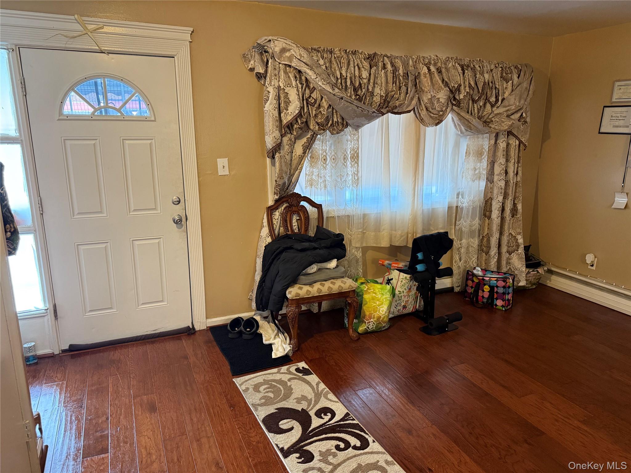 #3 photo, 346 Brinsmade Avenue, ब्रोंक्स Bronx , NY 10465