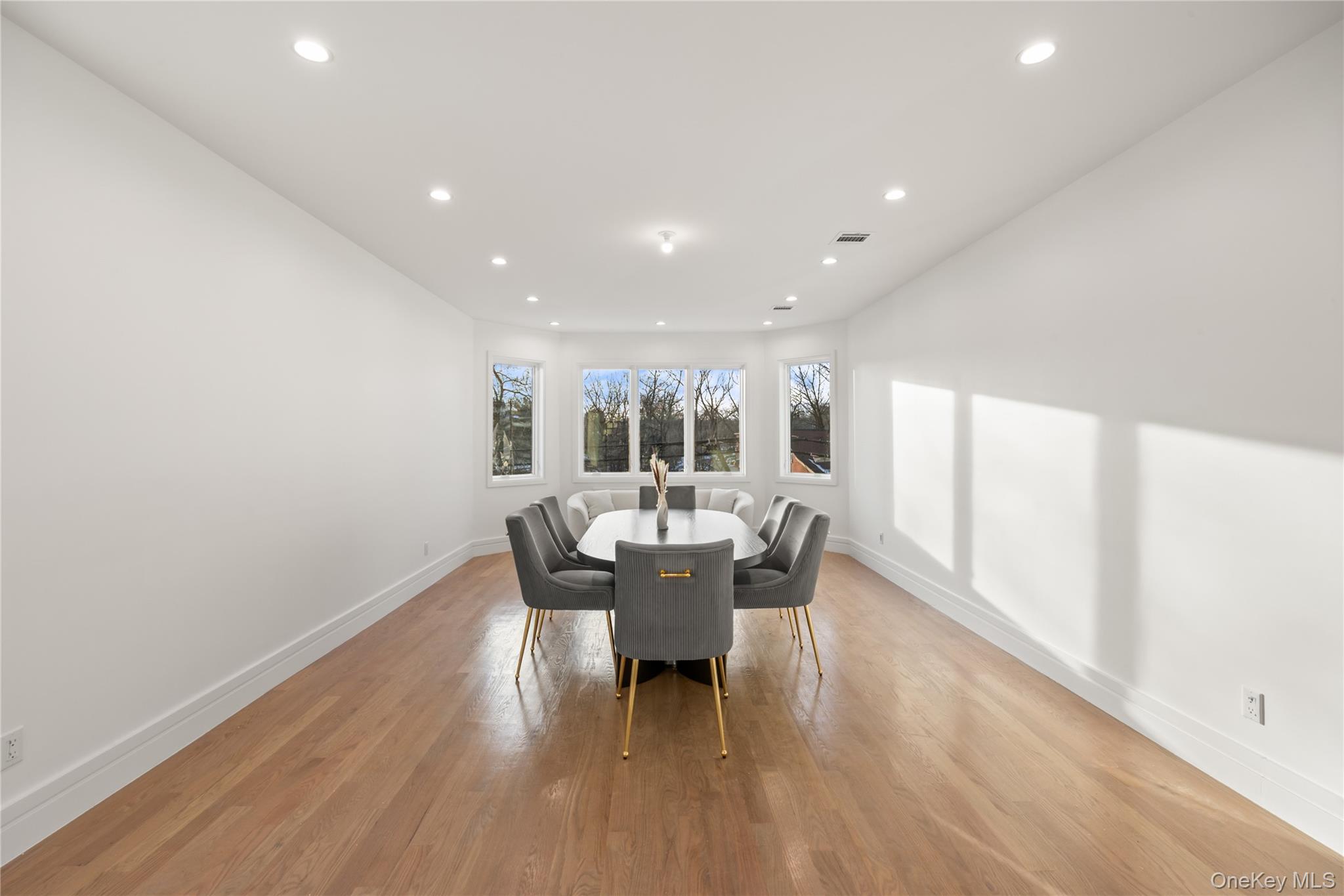 #4 photo, 8 Memorial Park Drive, Spring Valley , NY 10977