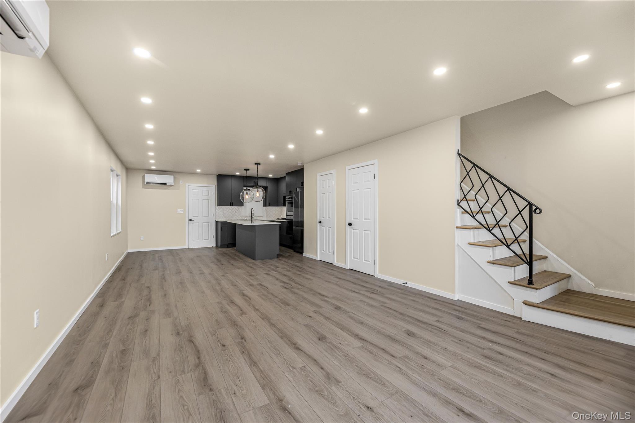 #5 photo, 604 Yonkers Avenue, 뉴욕주 Yonkers , NY 10704