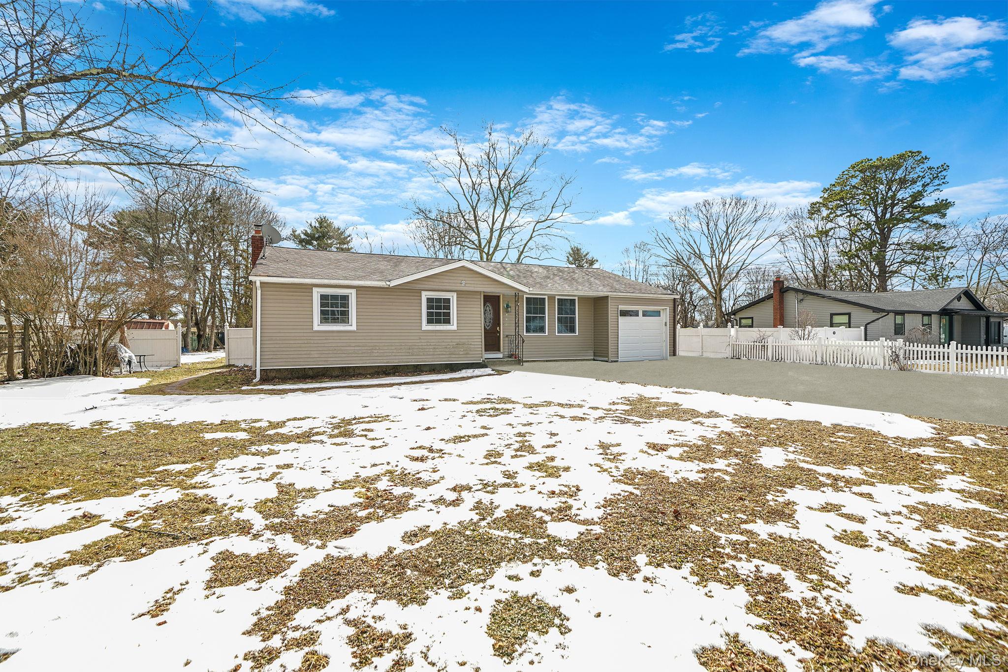 #3 photo, 120 Evergreen Avenue, Brentwood , NY 11717