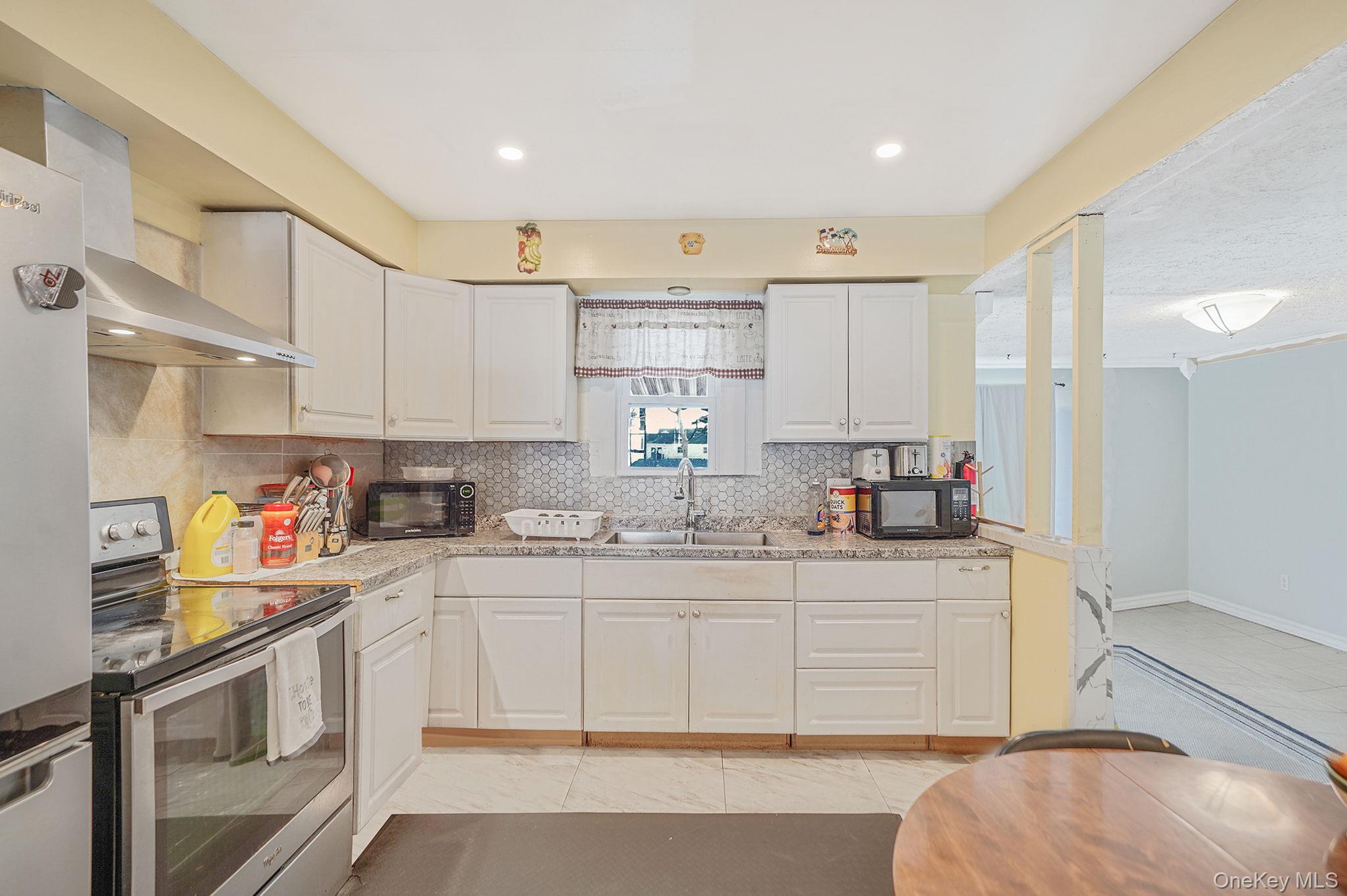 #9 photo, 120 Evergreen Avenue, Brentwood , NY 11717