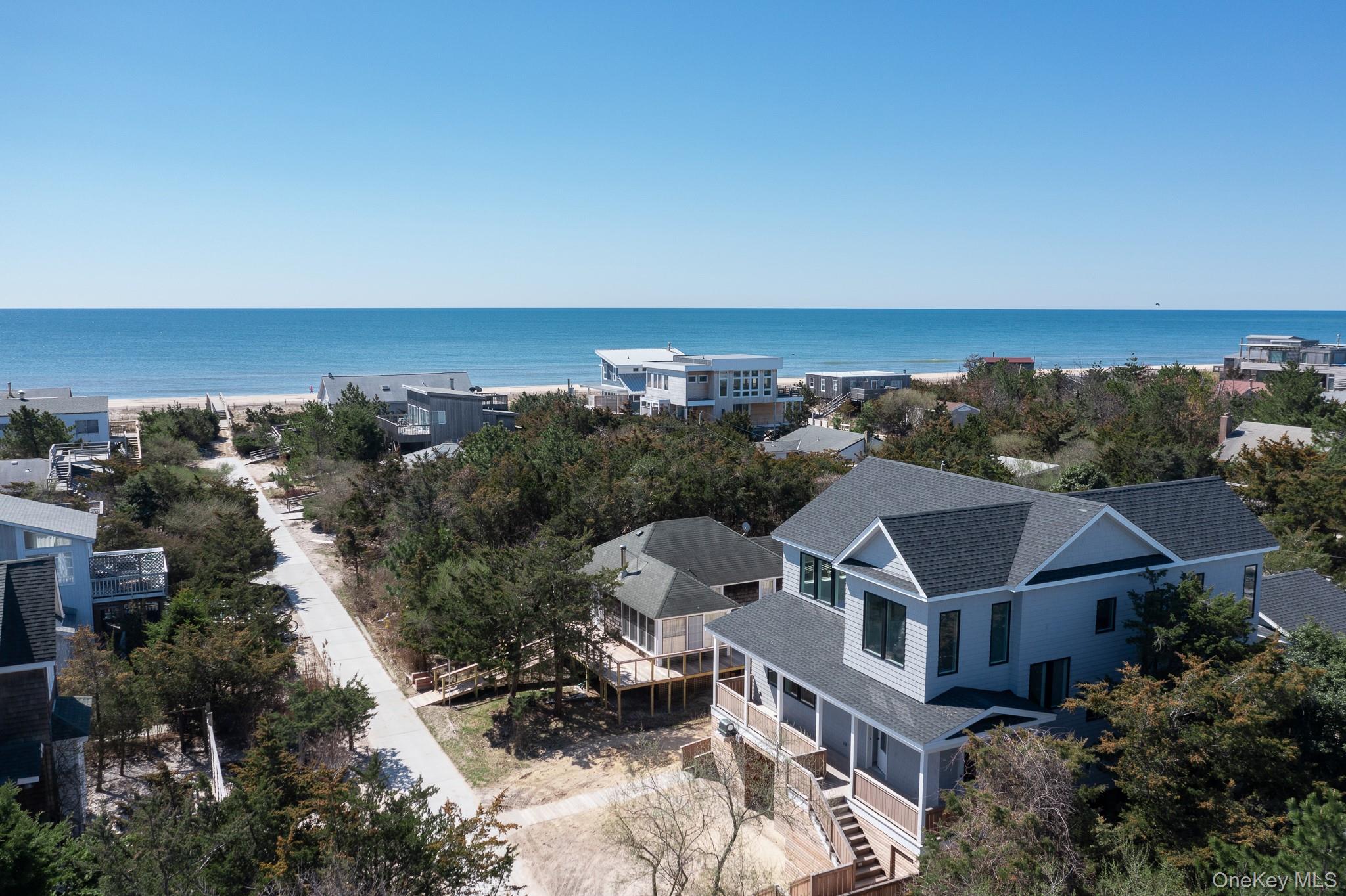 #1 photo, 44 Island Walk, Lonelyville , NY 11706