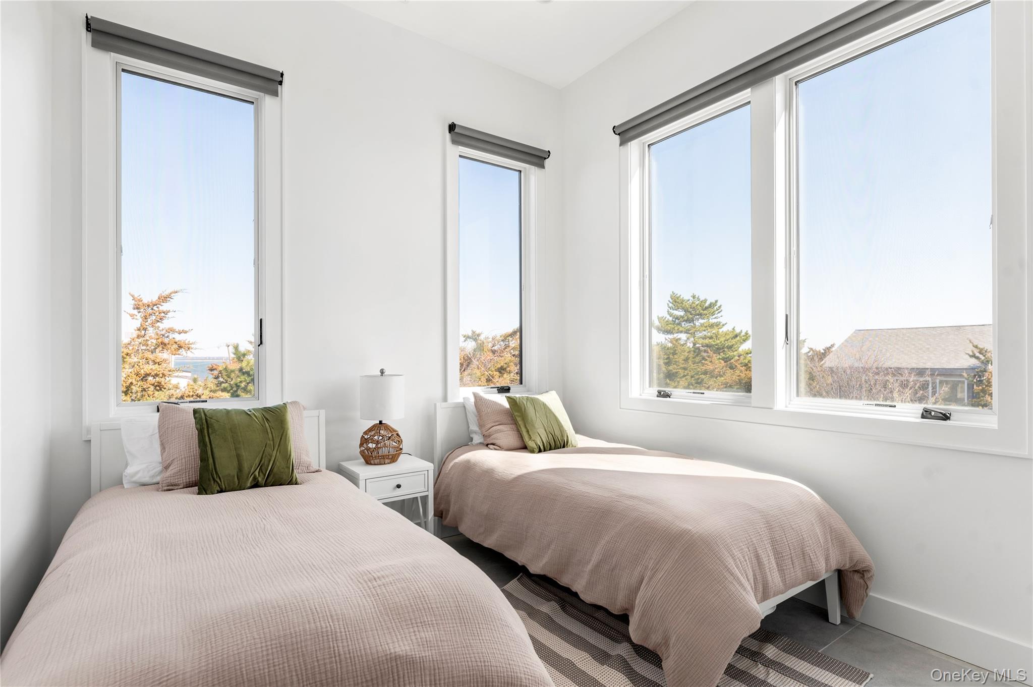 #19 photo, 44 Island Walk, Lonelyville , NY 11706