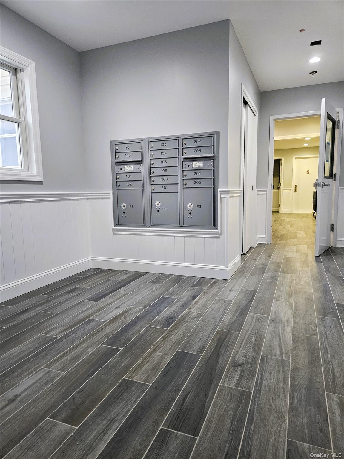 #17 photo, 93 Hempstead Avenue, Lynbrook , NY 11563