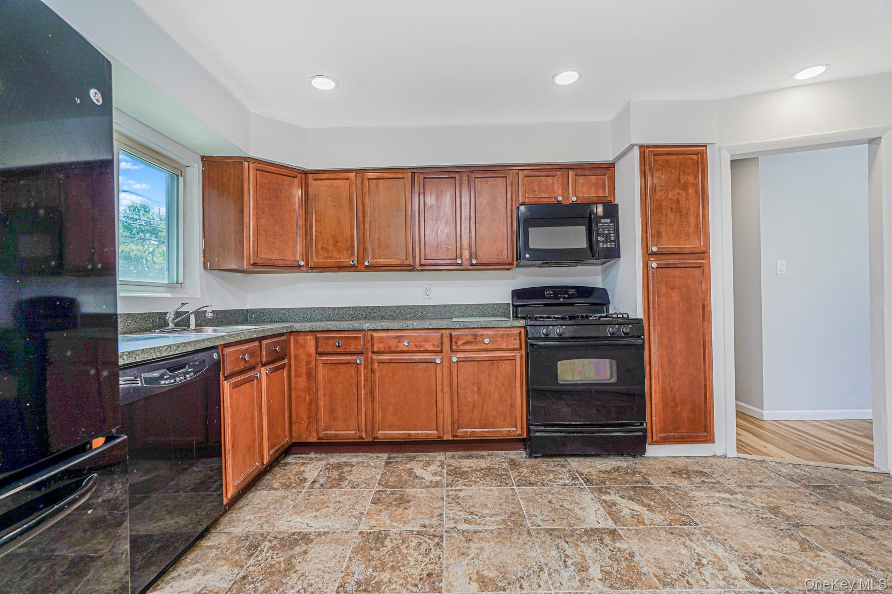 #14 photo, 622 Barlow Avenue, Staten Island , NY 10312