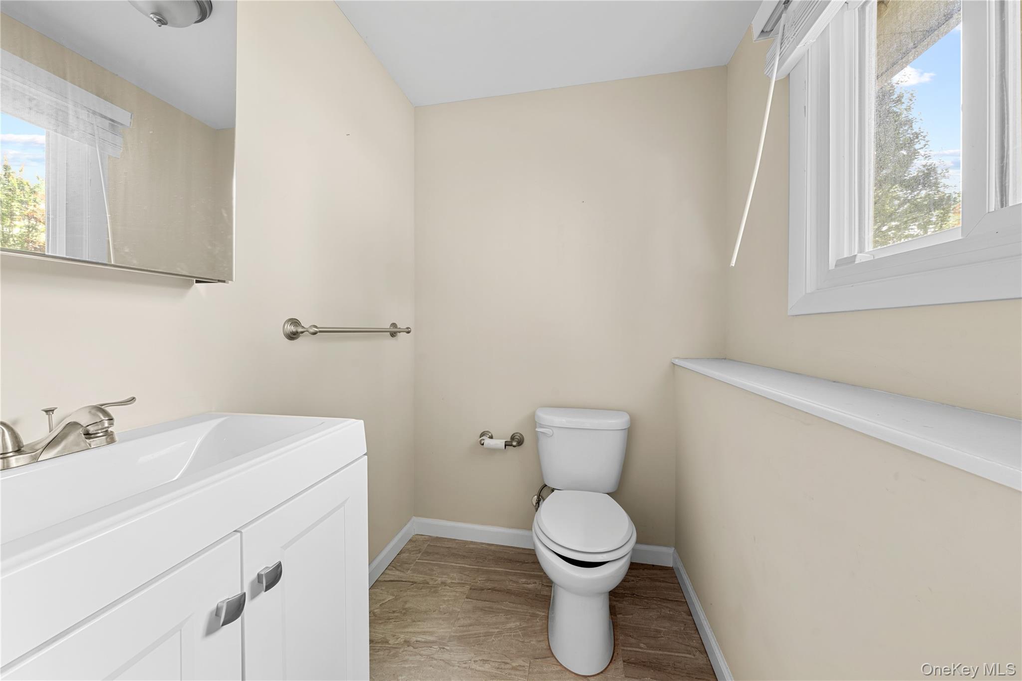 #10 photo, 7 Pierre Drive, সাফোক কাউন্টি Commack , NY 11725