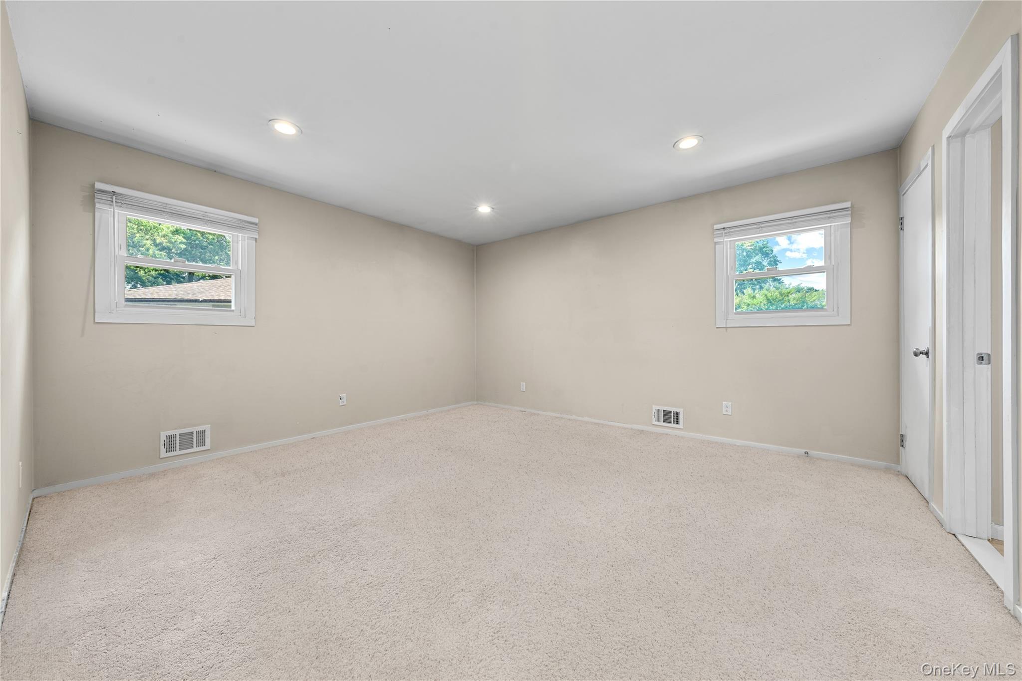 #4 photo, 7 Pierre Drive, সাফোক কাউন্টি Commack , NY 11725