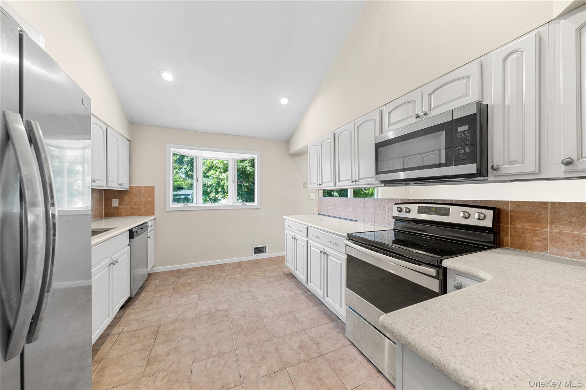 #7 photo, 7 Pierre Drive, সাফোক কাউন্টি Commack , NY 11725