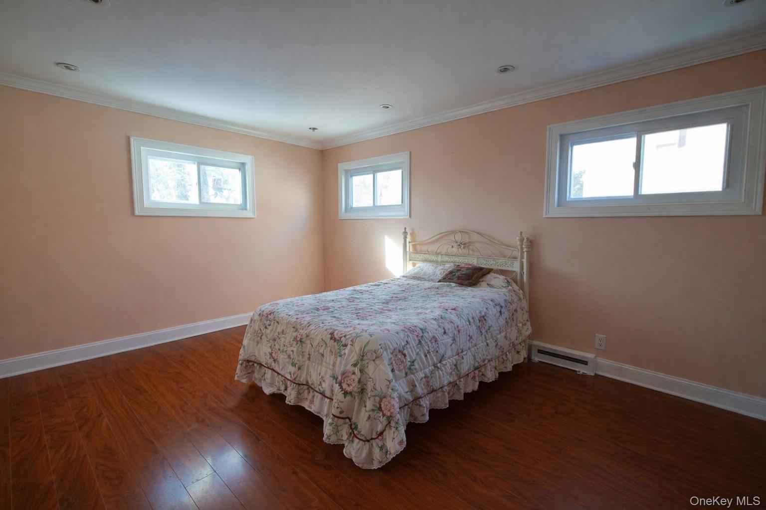 #5 photo, 10 Farview Avenue, Bayville , NY 11709