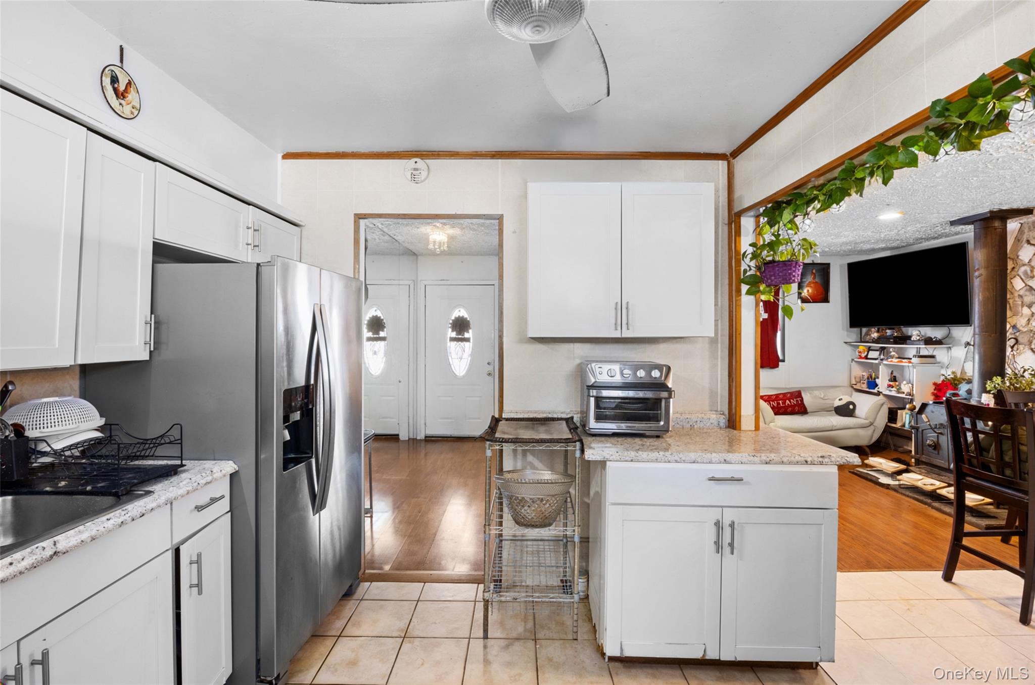 #16 photo, 239 Washington Avenue, מחוז סאפוק Amityville , NY 11701