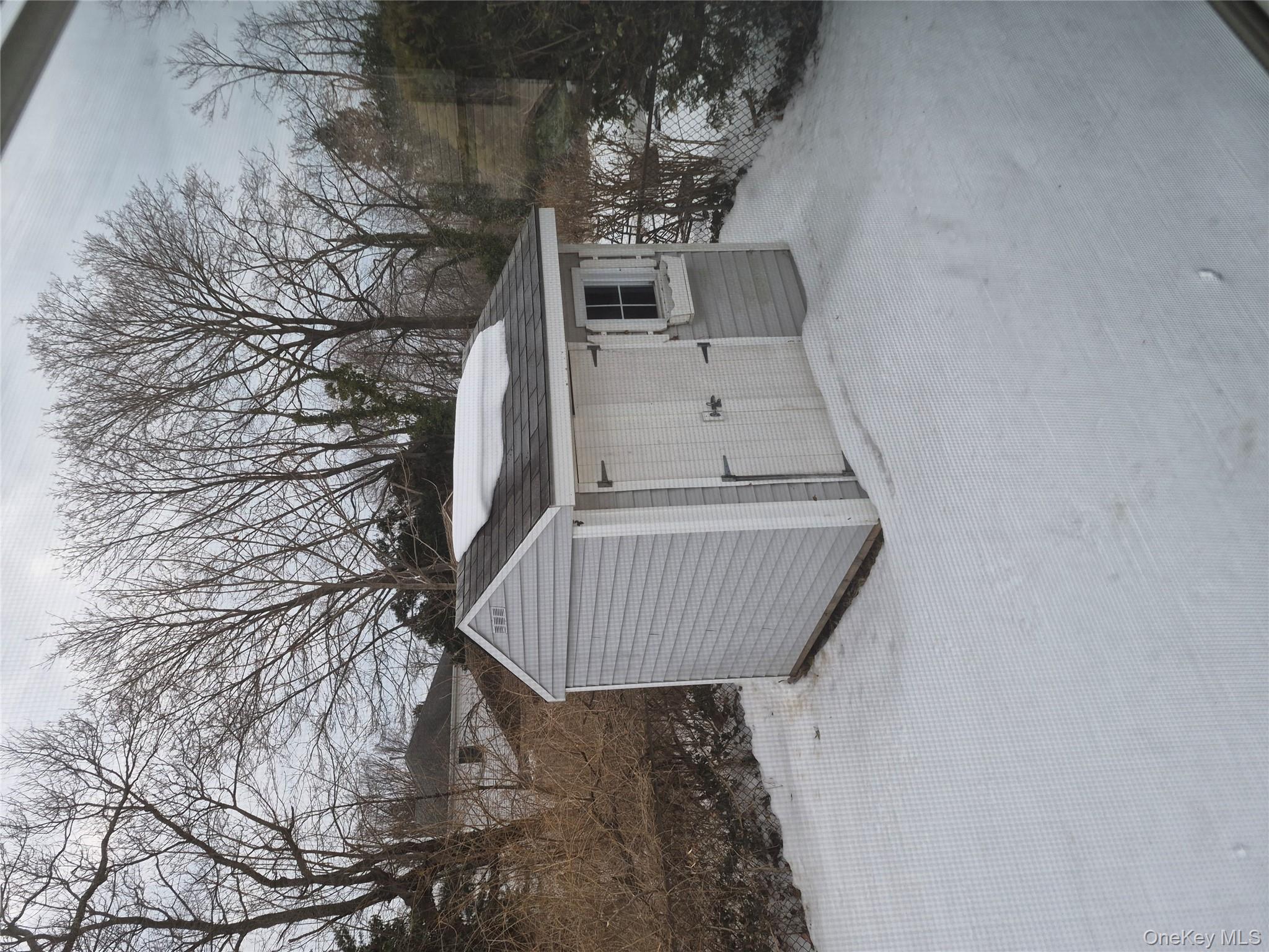 #9 photo, 907 1st Street, East Northport , NY 11731