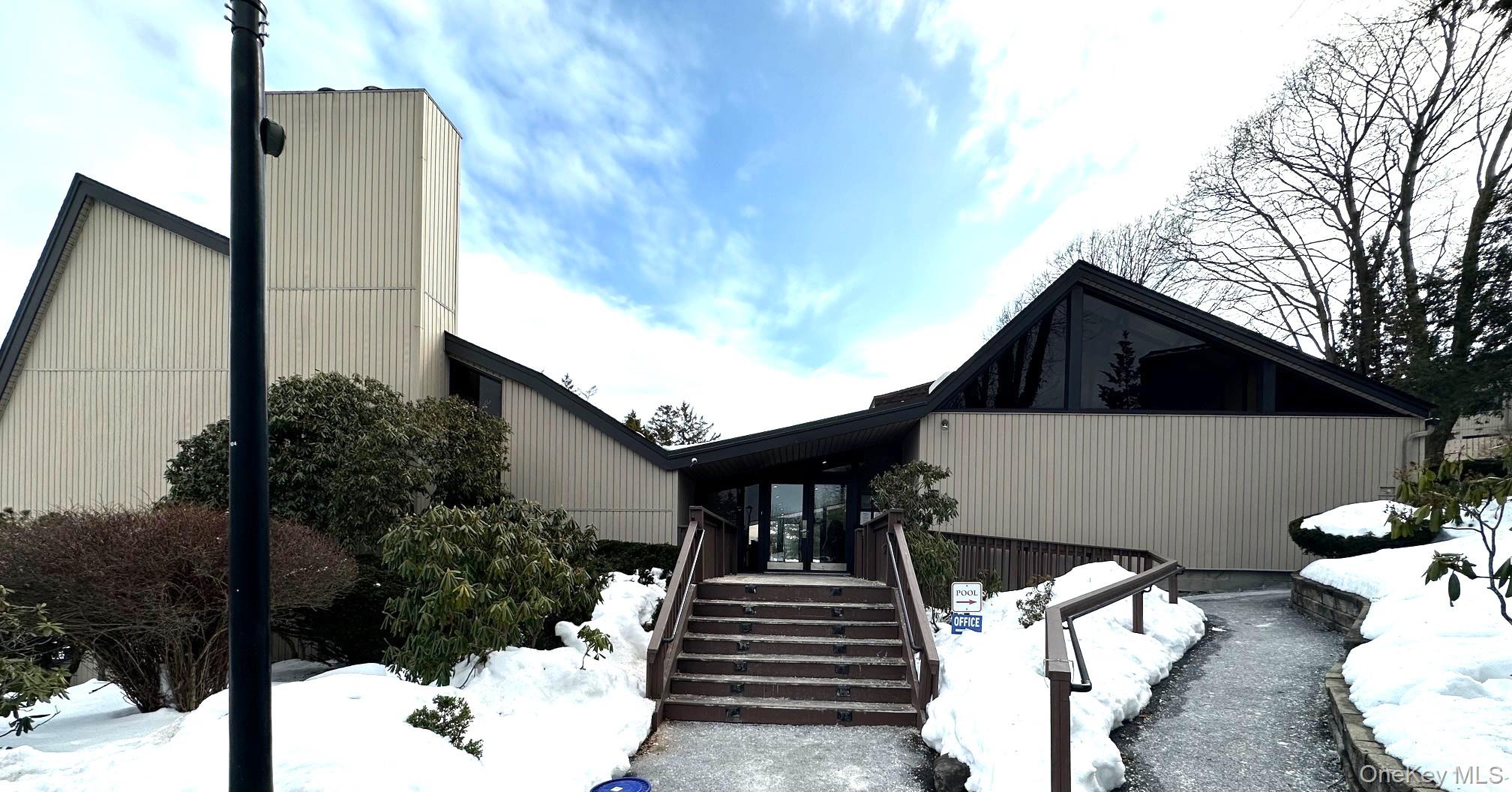 #15 photo, 211 Falcon Court, Poughkeepsie , NY 12603