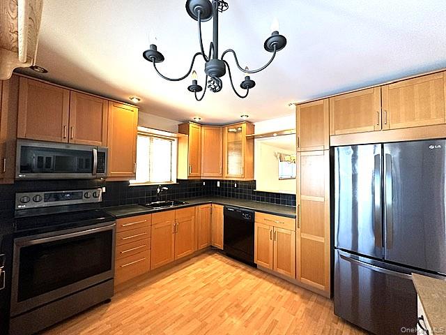 #2 photo, 211 Falcon Court, Poughkeepsie , NY 12603