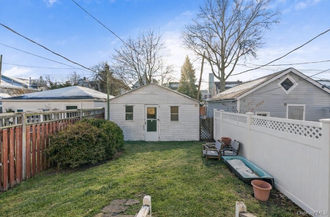 #12 photo, 22 Stephenson Boulevard, New Rochelle , NY 10801