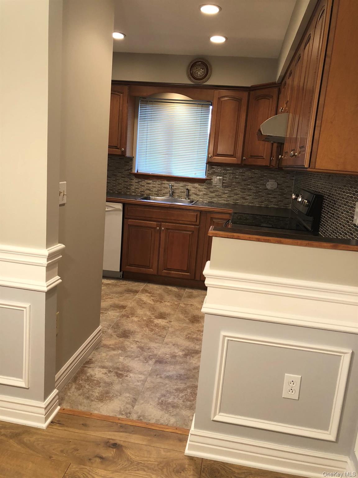 #10 photo, 21 Scenic View, Yorktown Heights , NY 10598