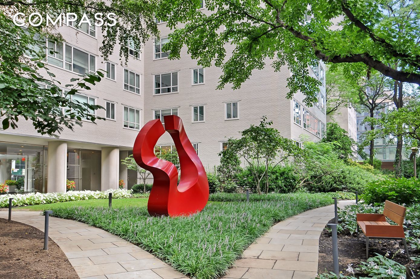 #12 photo, New York City, Lenox Hill , NY 10065