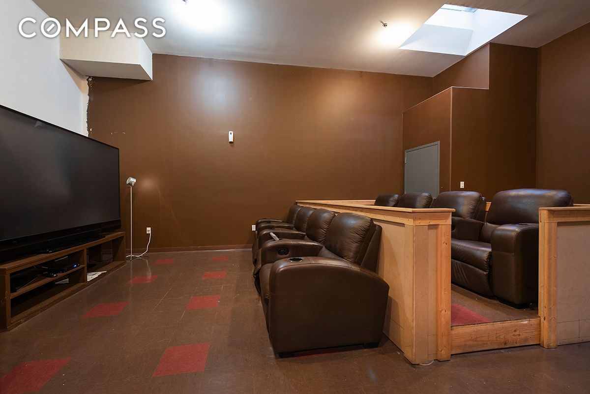 #20 photo, 94 Meserole Street, Williamsburg , NY 11206