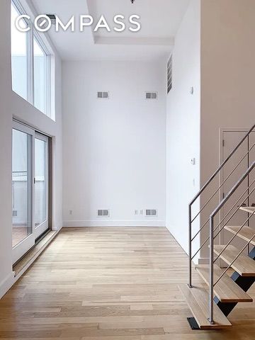 #3 photo, 94 Meserole Street, Williamsburg , NY 11206