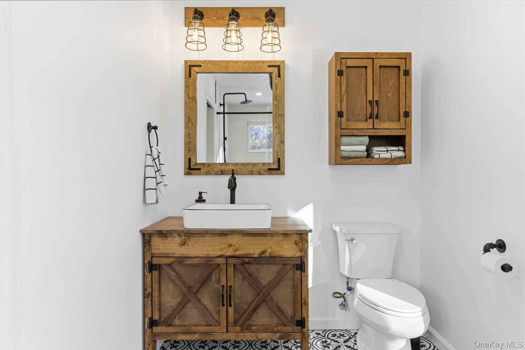 #16 photo, 1 Northumberland Drive, Shoreham , NY 11786