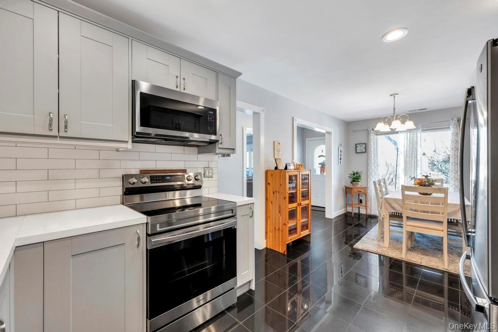 #4 photo, 114 Birchwood Road, Coram , NY 11727