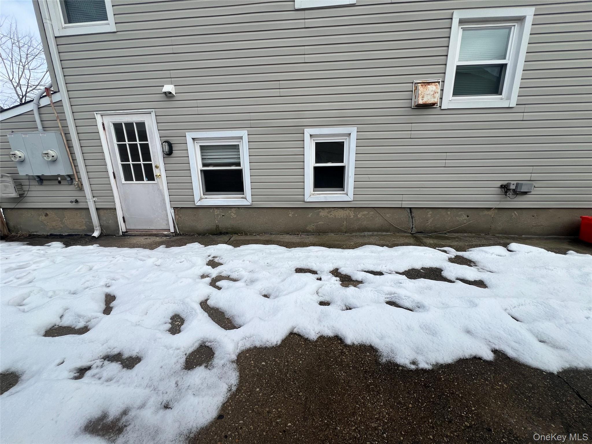 #2 photo, 62 Warwick Road, Island Park , NY 11558