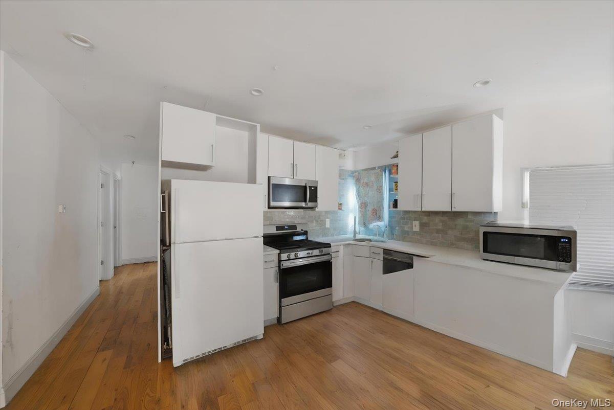 #14 photo, 11915 193rd Street, Saint Albans , NY 11412