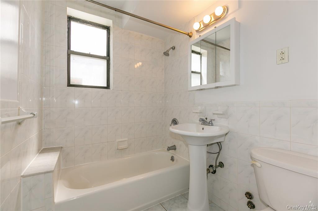 #13 photo, 150 S Middle Neck Road, Great Neck , NY 11021