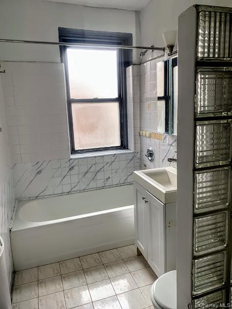 #10 photo, 3121 54th Street, Woodside , NY 11377