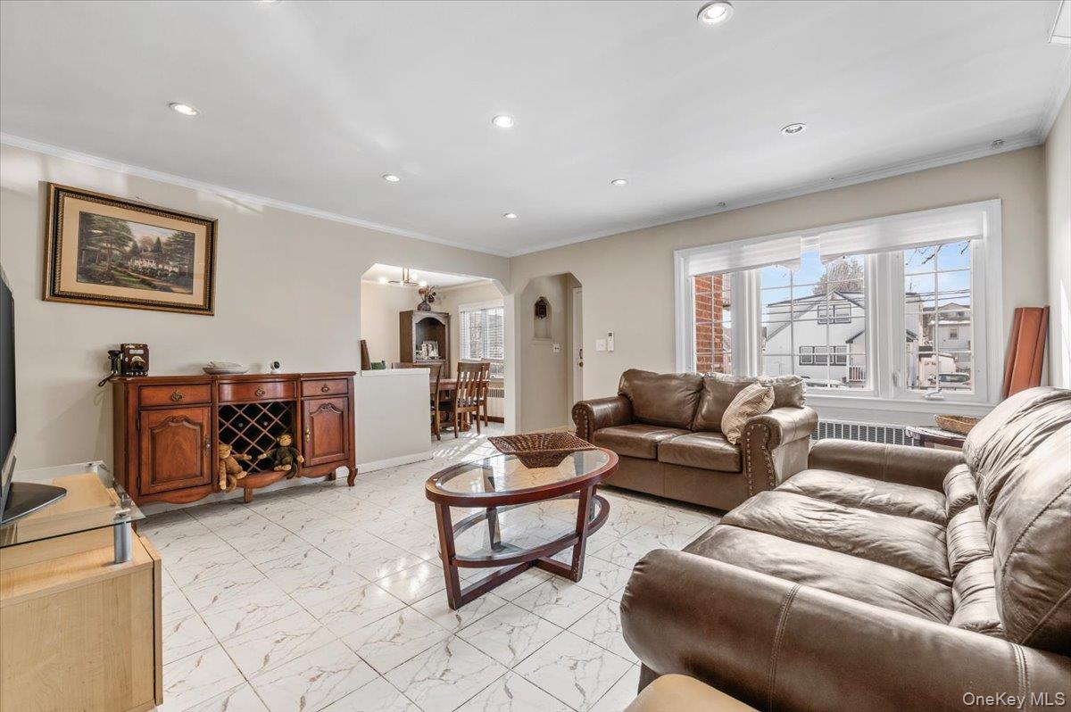 #6 photo, 33 McKee Street, Floral Park , NY 11001