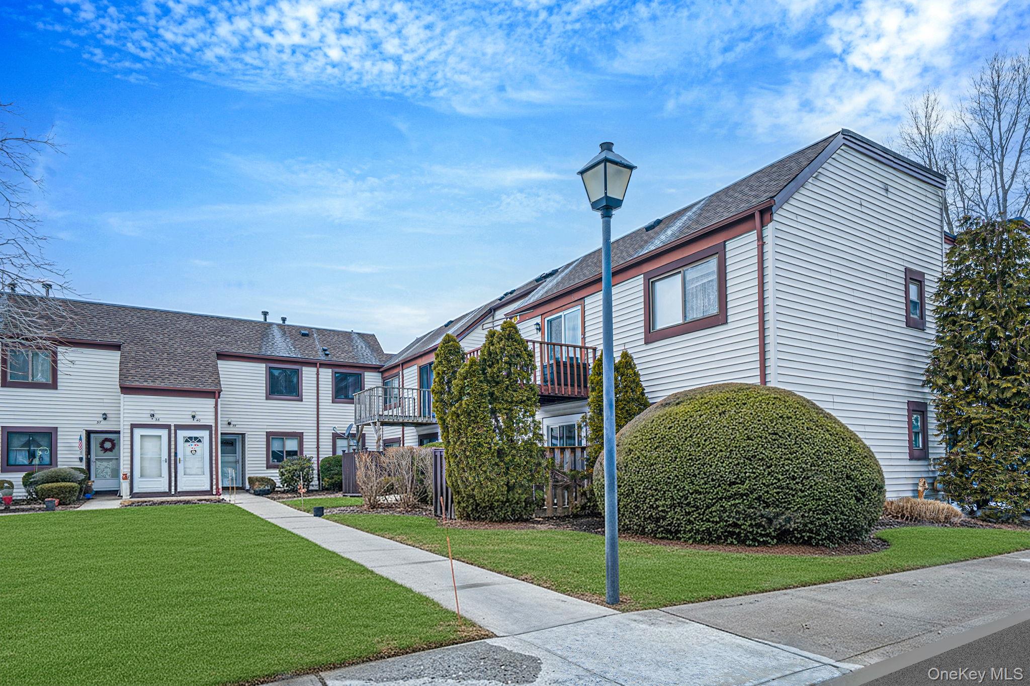 #1 photo, 42 Monet Court, Middle Island , NY 11953