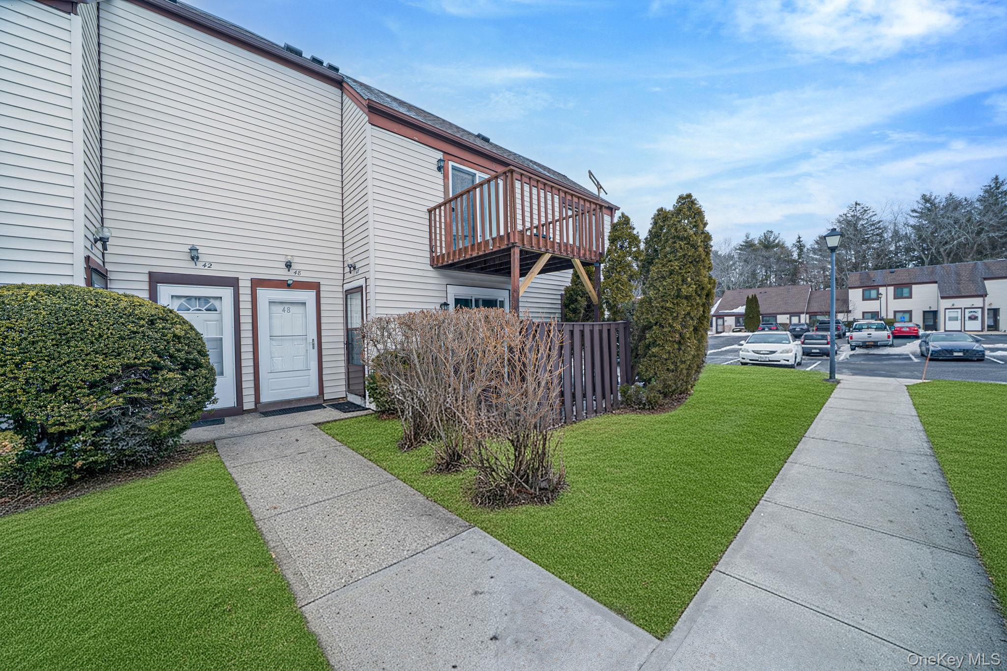 #3 photo, 42 Monet Court, Middle Island , NY 11953