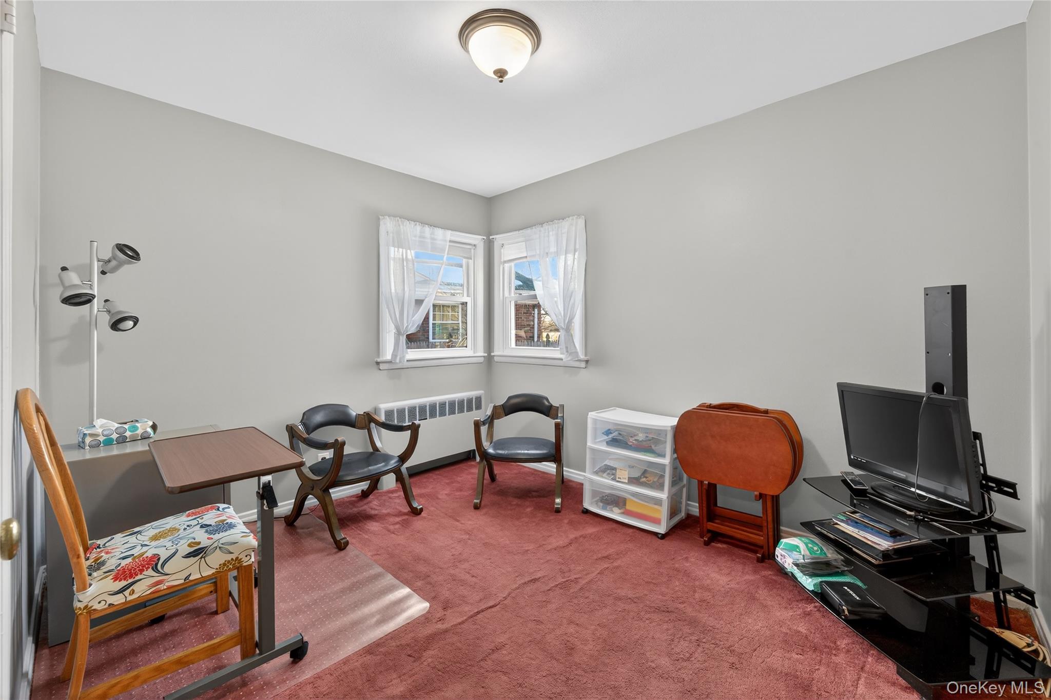 #19 photo, 59 Holly Road, Hewlett , NY 11557