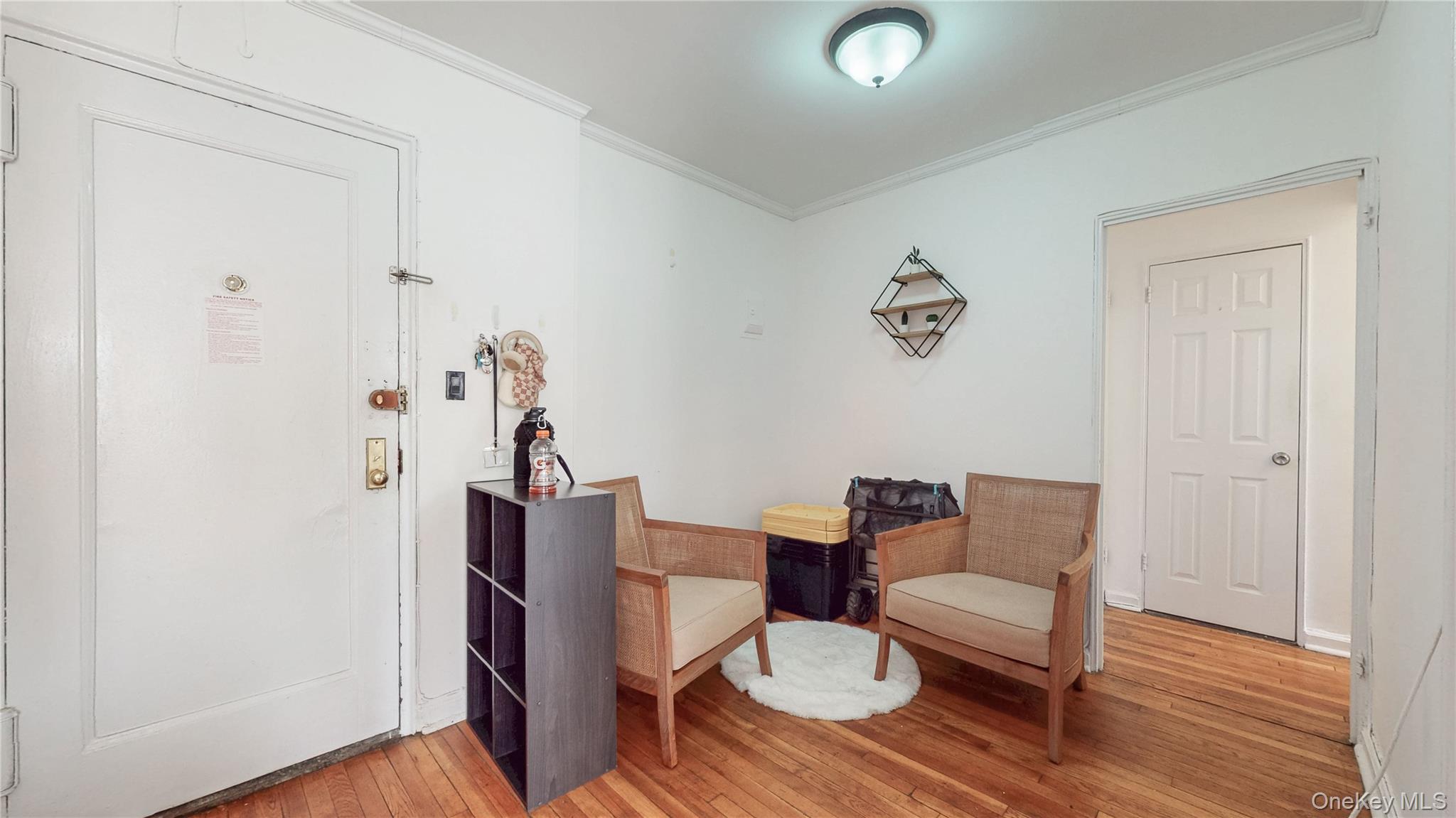 #5 photo, 105-25 64th Avenue, Forest Hills , NY 11375