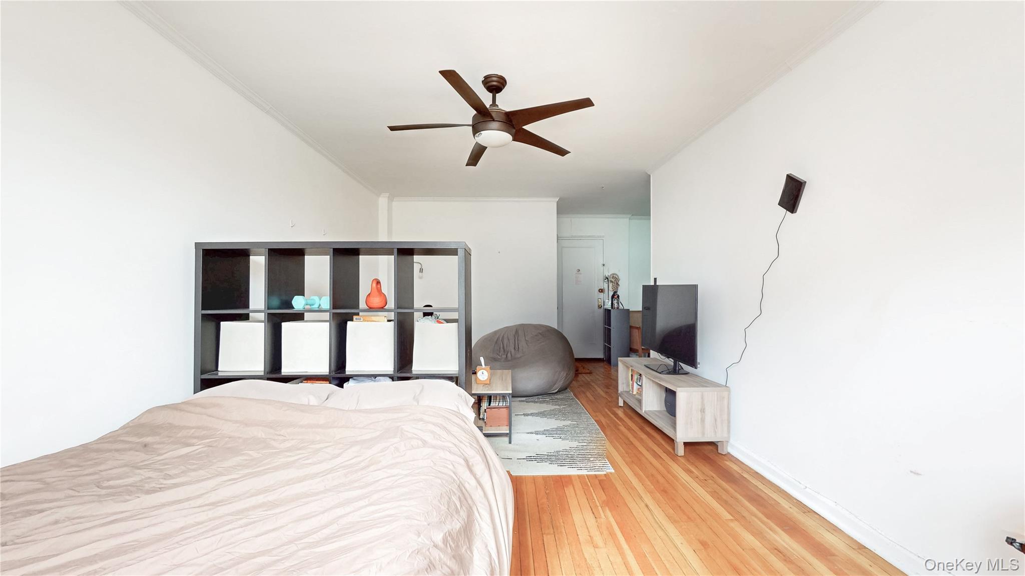 #9 photo, 105-25 64th Avenue, Forest Hills , NY 11375