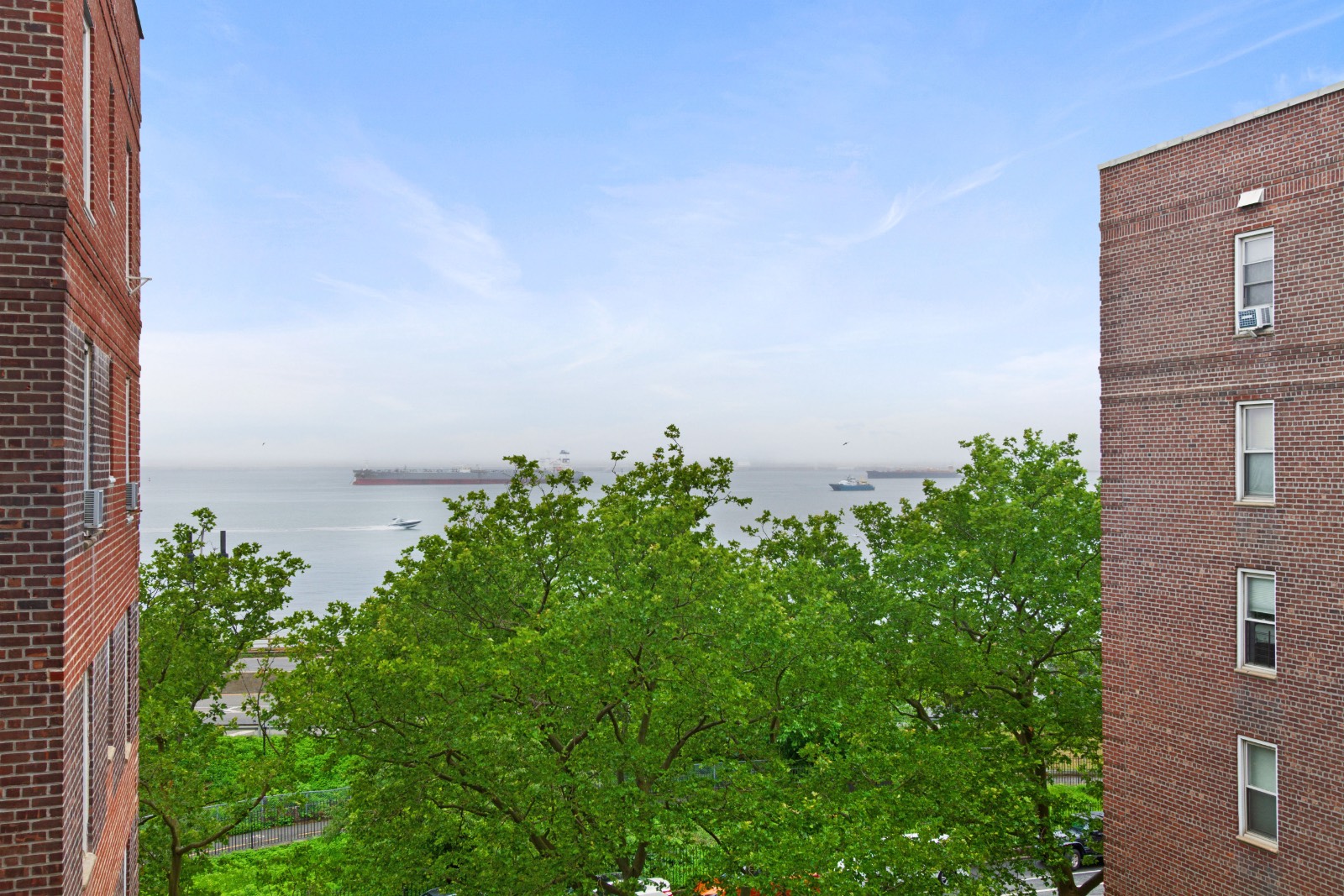 #18 photo, 6801 Shore Road, #5U, Bay Ridge , NY 11209