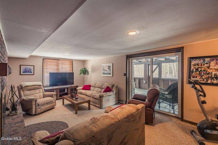 #23 photo, 32 Albea Dr., Hagaman , NY 12010