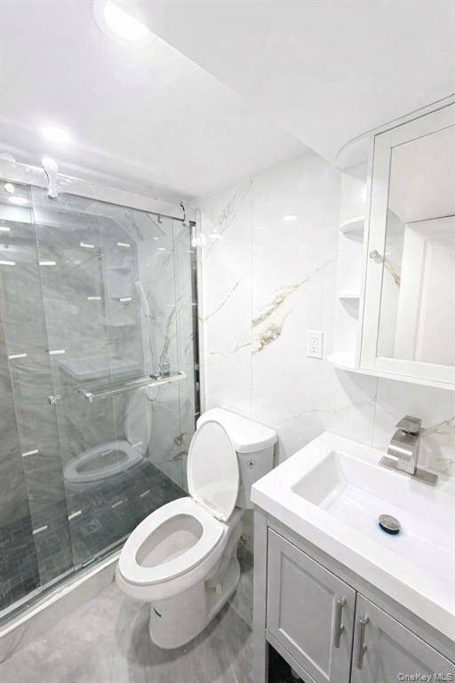 #7 photo, 73-05 Cook Ave, Middle Village , NY 11379