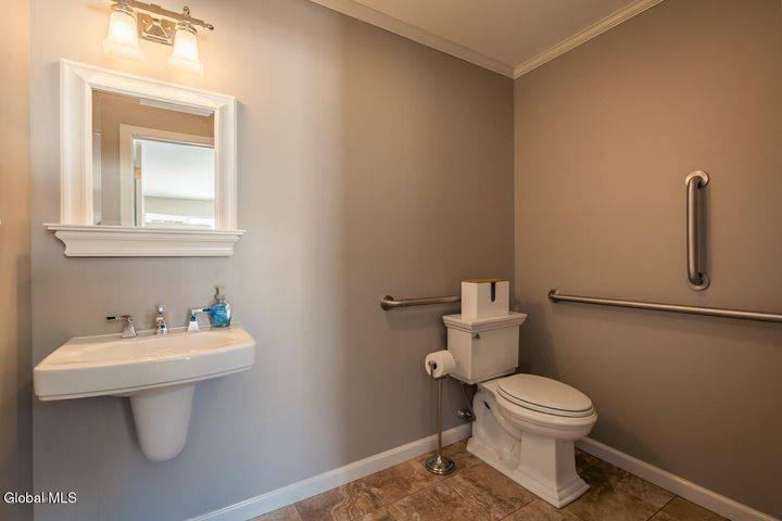 #13 photo, 8 Medical Arts Lane, Saratoga Springs , NY 12866