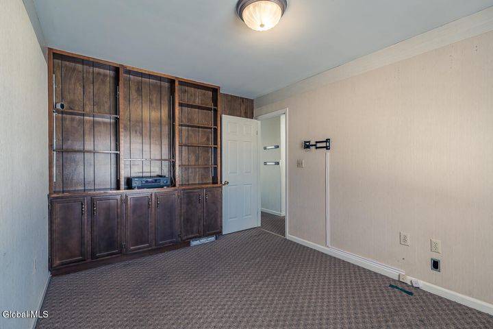 #24 photo, 8 Medical Arts Lane, Saratoga Springs , NY 12866