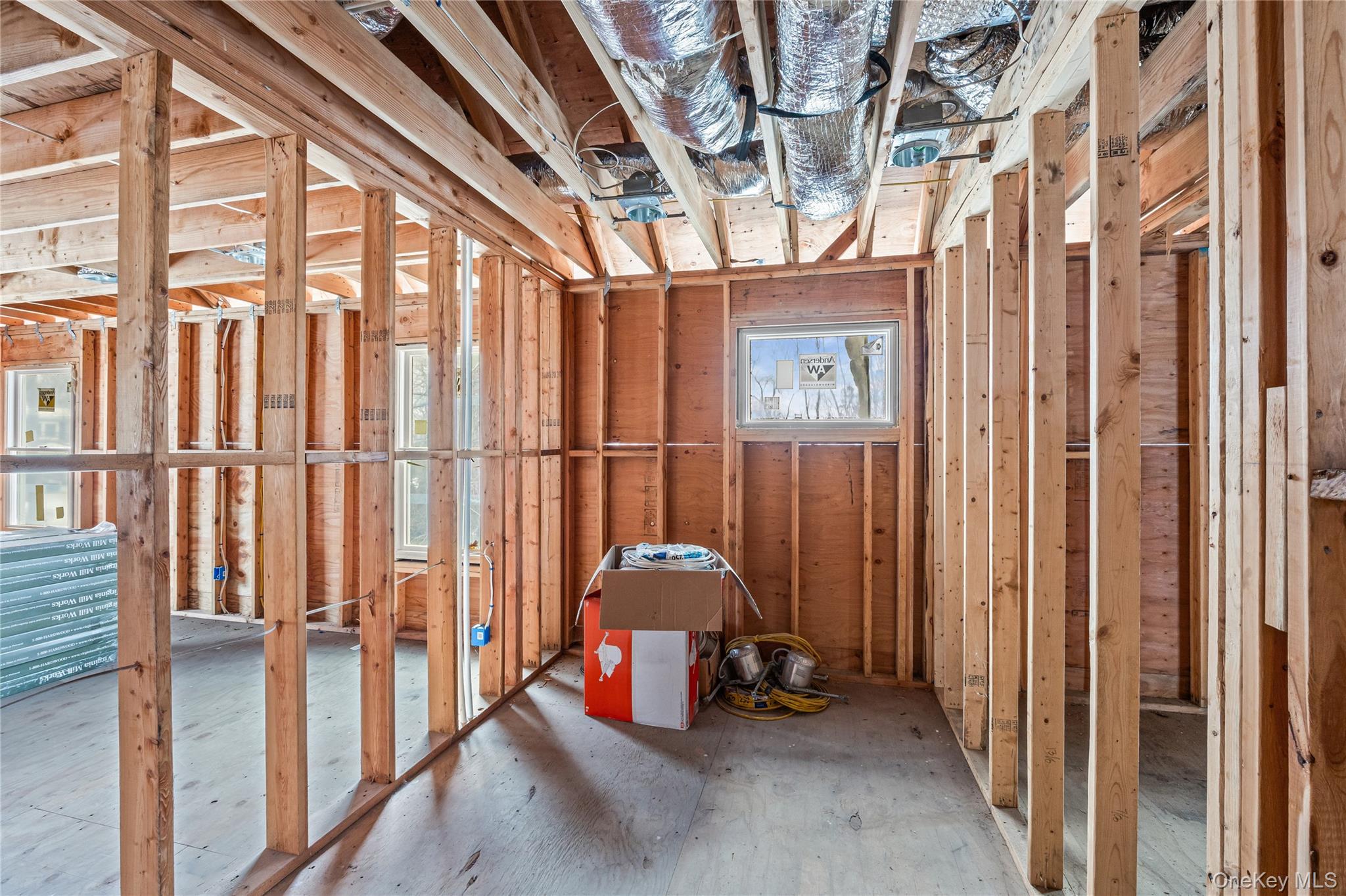 #12 photo, 31 Valentine Road, Shoreham , NY 11786