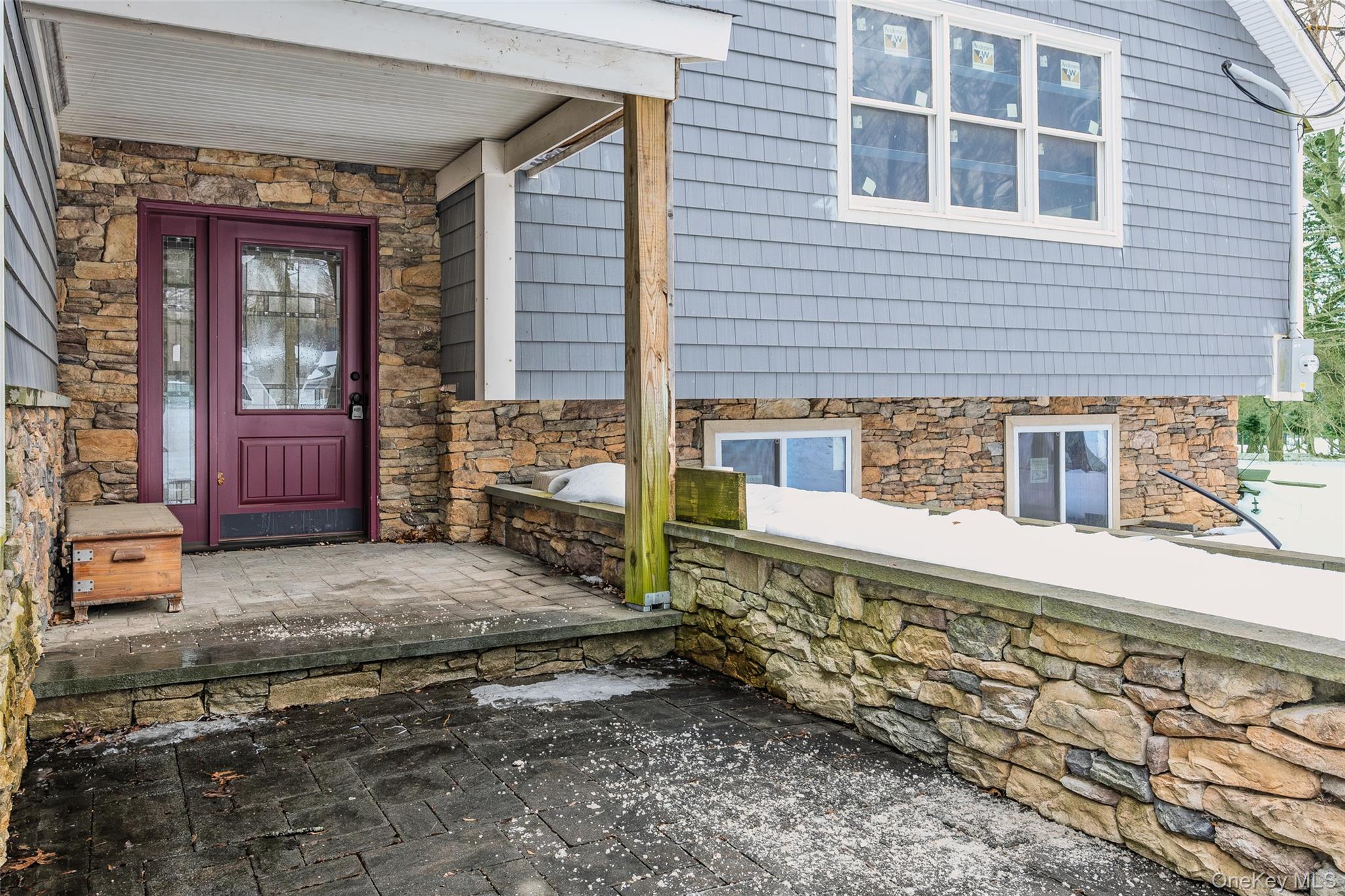 #3 photo, 31 Valentine Road, Shoreham , NY 11786