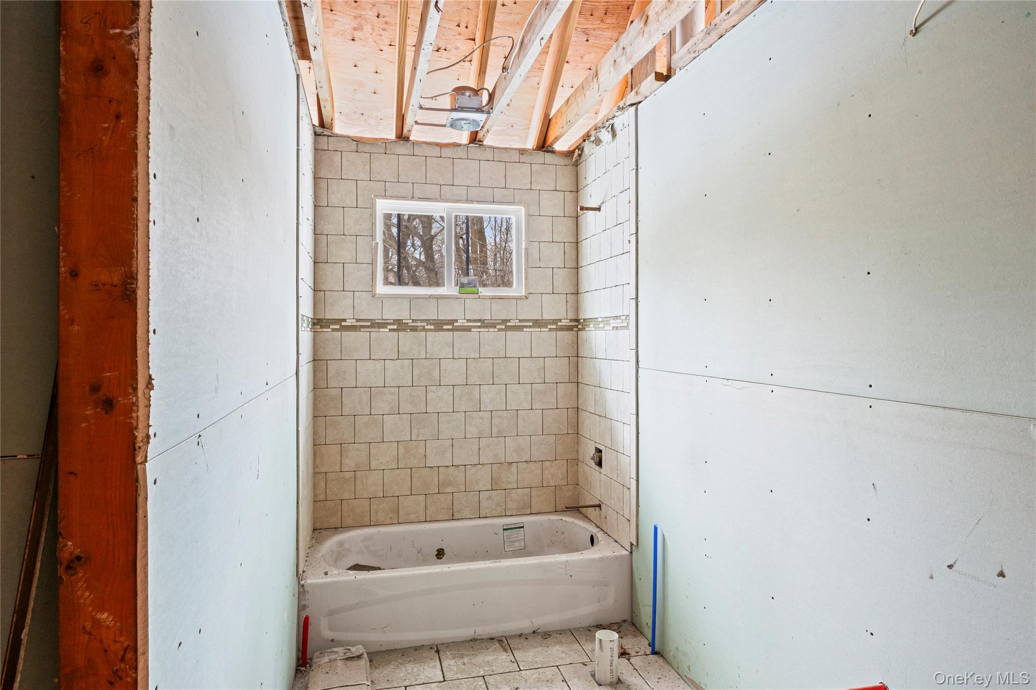 #5 photo, 31 Valentine Road, Shoreham , NY 11786