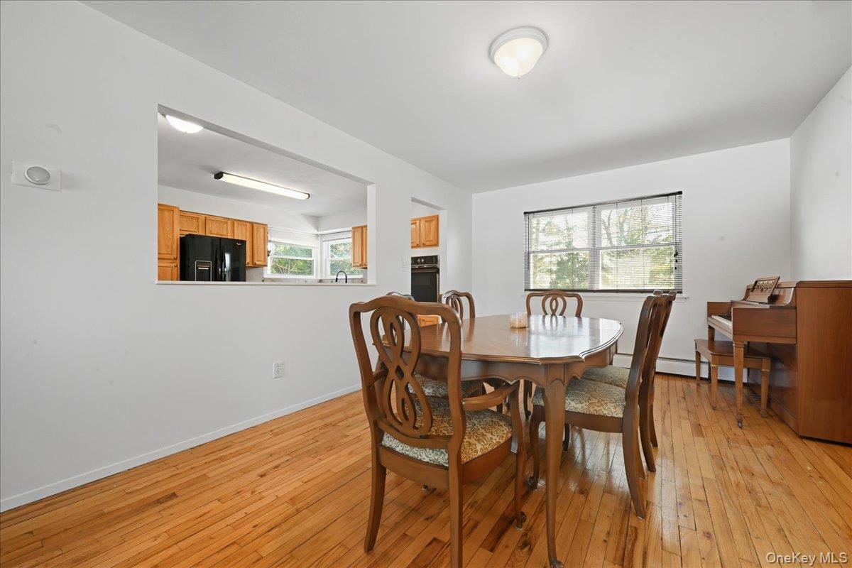 #12 photo, 3 Adrienne Court, Hauppauge , NY 11788