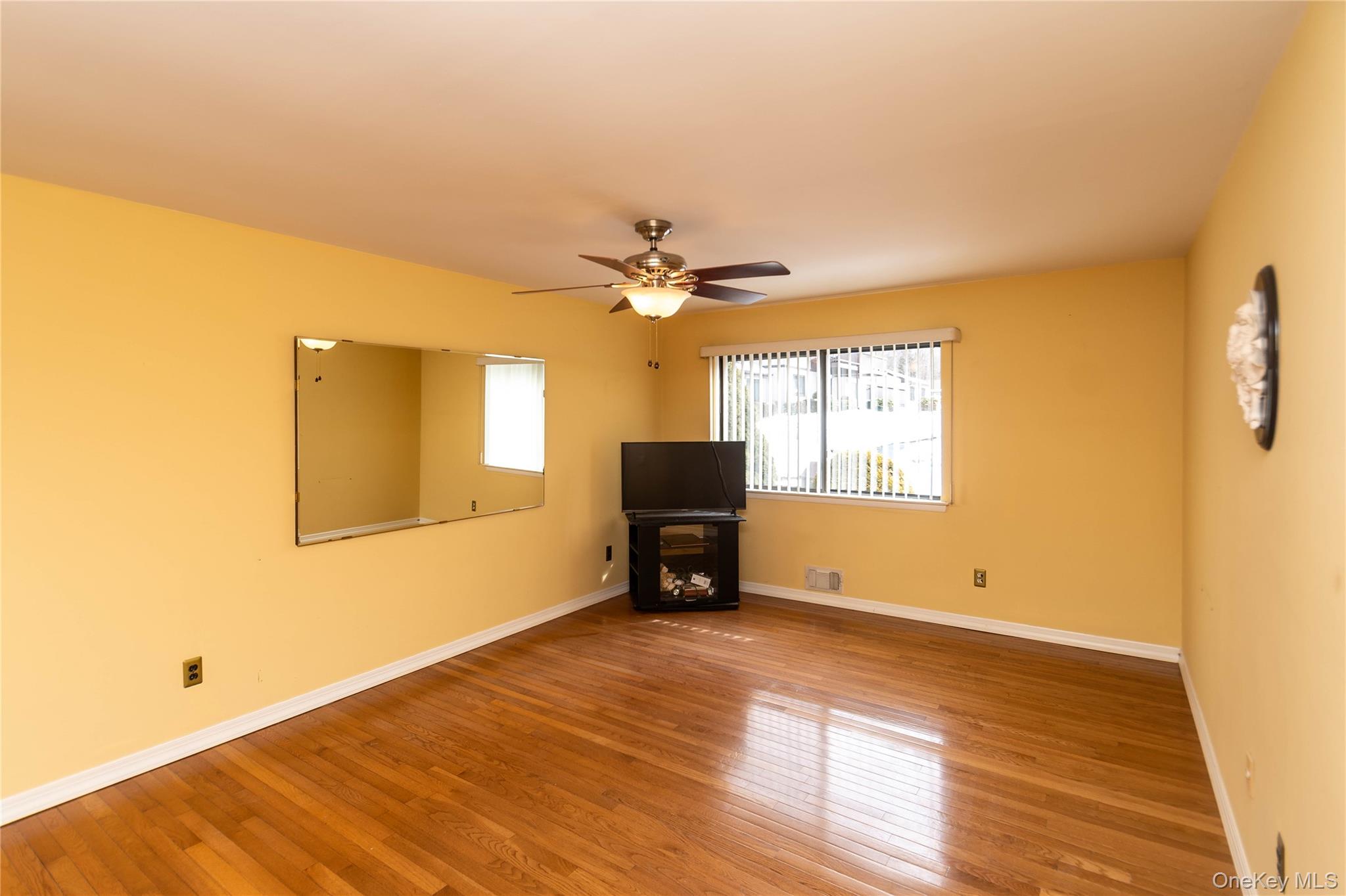 #14 photo, 113 Village Road, Yorktown Heights , NY 10598