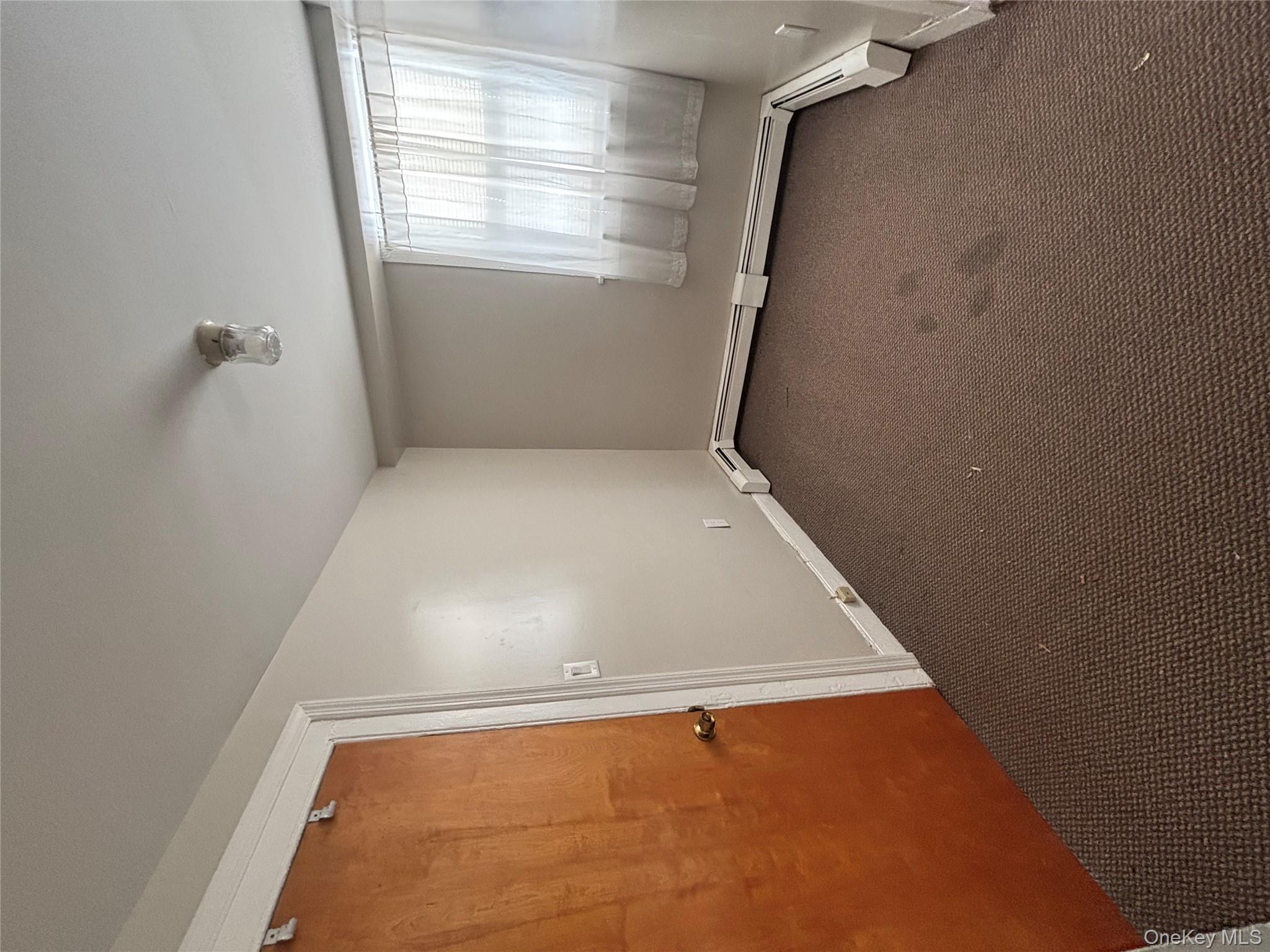 #6 photo, 84 Albany Street, Poughkeepsie , NY 12601