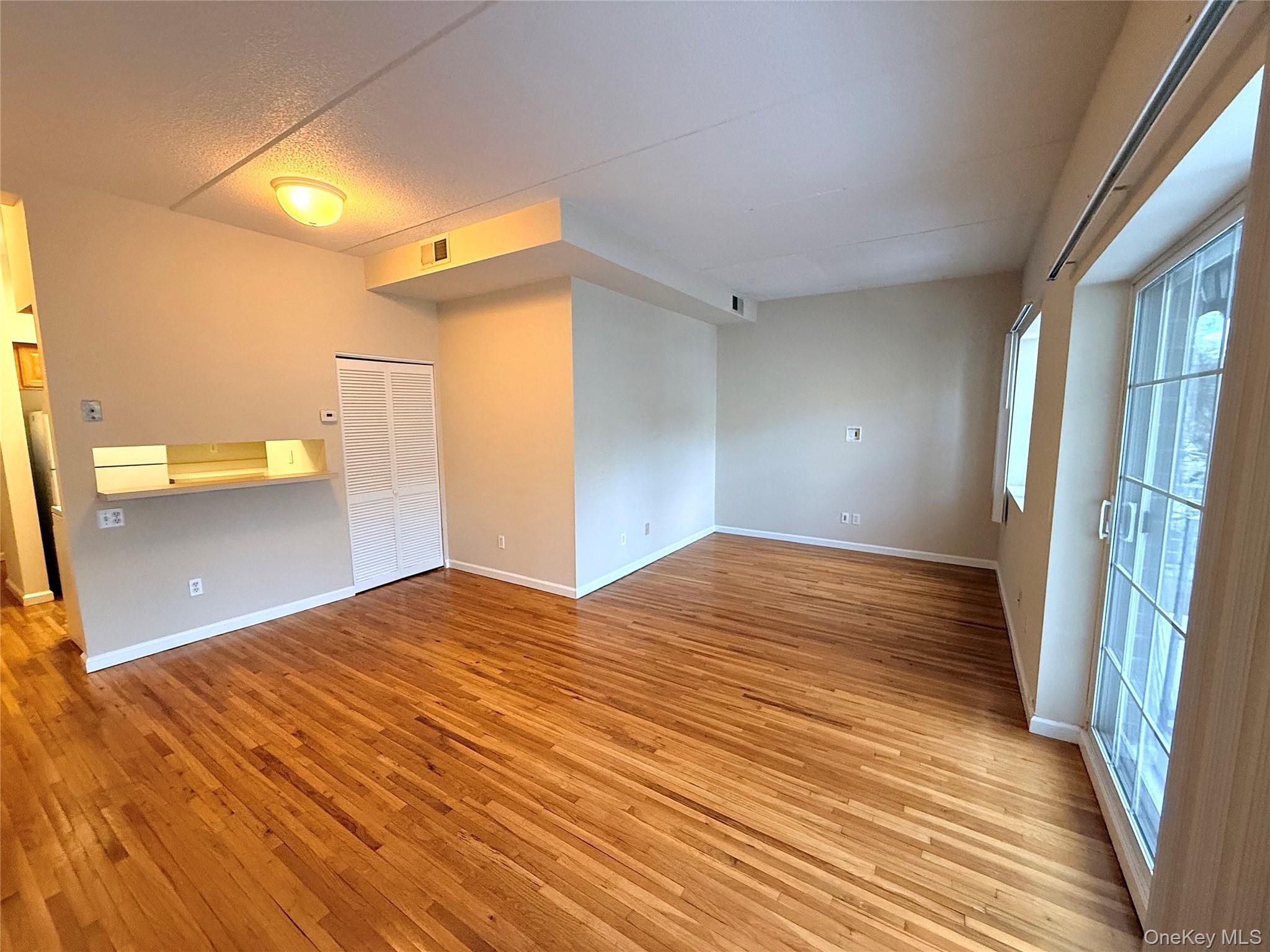 #5 photo, 70 Lime Kiln Road, Tuckahoe , NY 10707